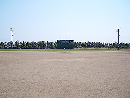 [知内町しおさい野球場]